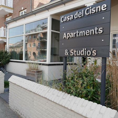 Casa Del Cisne Aparthotel Зандвоорт Екстериор снимка